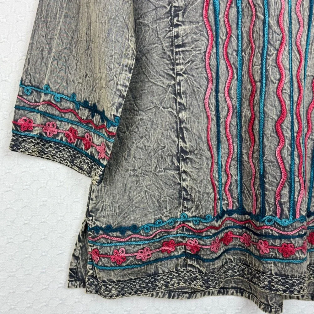 NEW Parsley & Sage Embroidered Boho Top‎ Women S Stone Gray Artisan 3/4 Sleeve